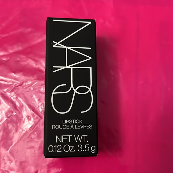 NEW NARS 2974 Intrigue matte lipstick 💄 NEW scarlet red BNIB NEW - Picture 5 of 13